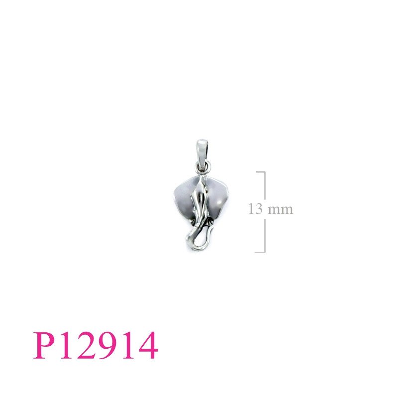 <p>Pendant, small stingray.</p>