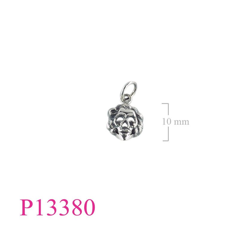 <p>Pendant, Marilyn skull (half).</p>