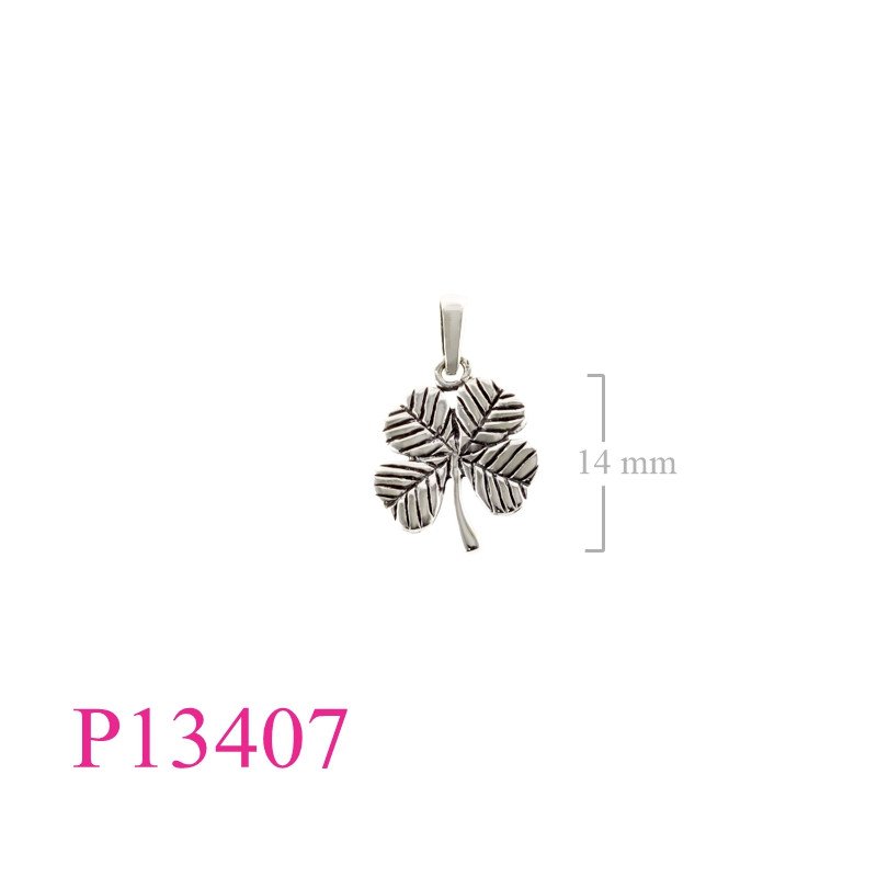 <p>Pendant, lucky clover.</p>