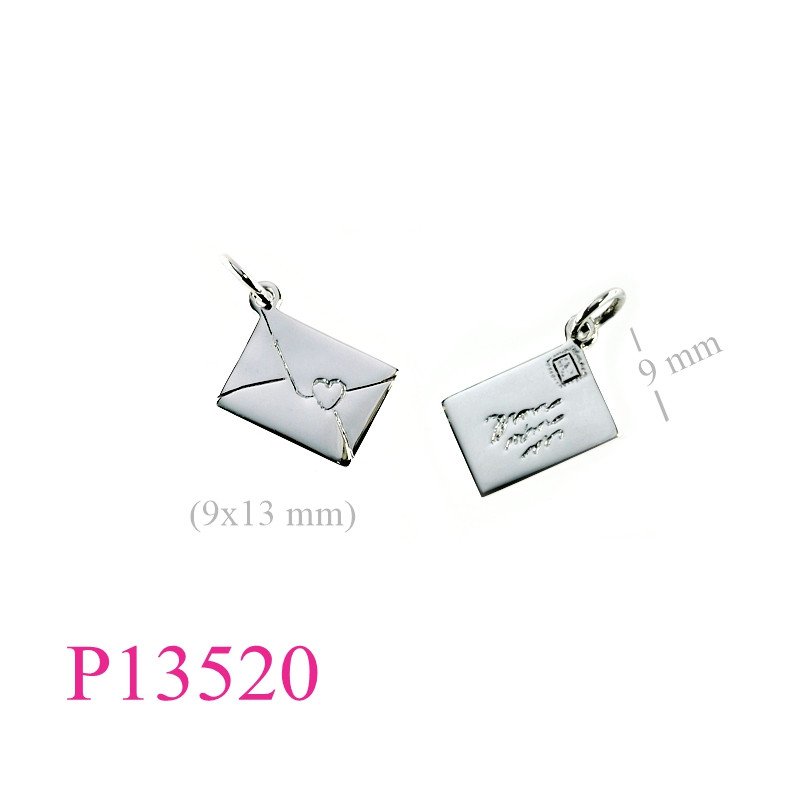 <p>Pendant, love letter.</p>