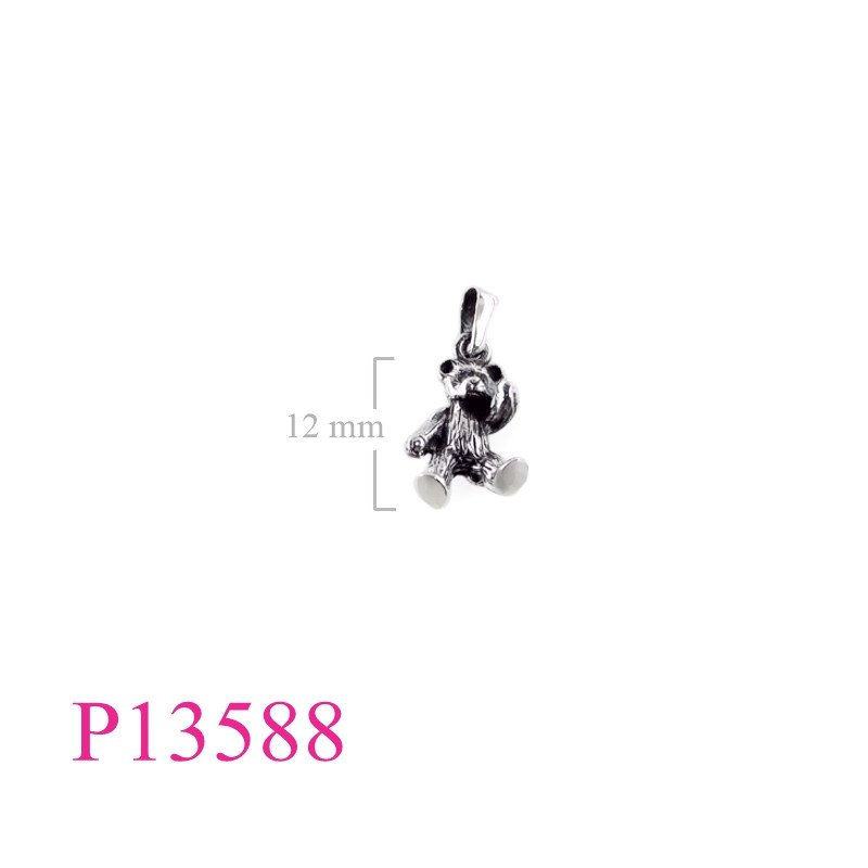 <p>Pendant, teddy bear</p>