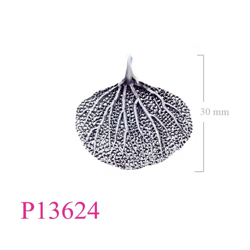 <p>Pendant, fan coral.</p>