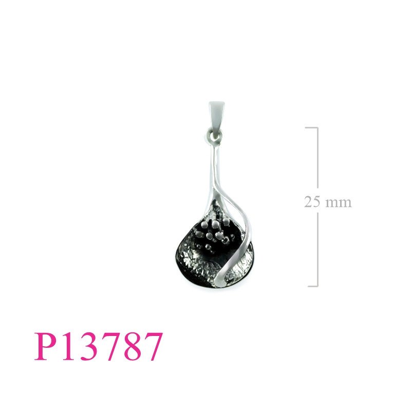 <p>Pendant, flower.</p>