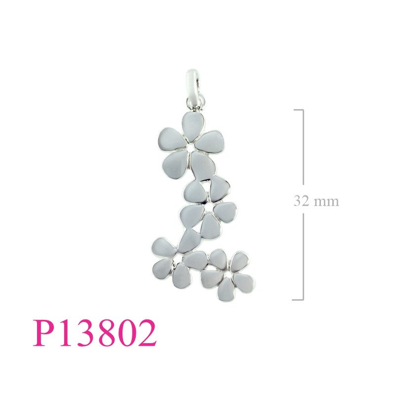 <p>Pendant, 4 flowers.</p>