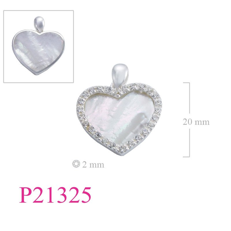 <p>Pendant, heart.</p>