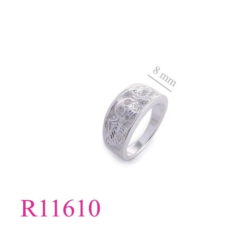 <p>Ring, skull and wings with Diamond cut.</p>