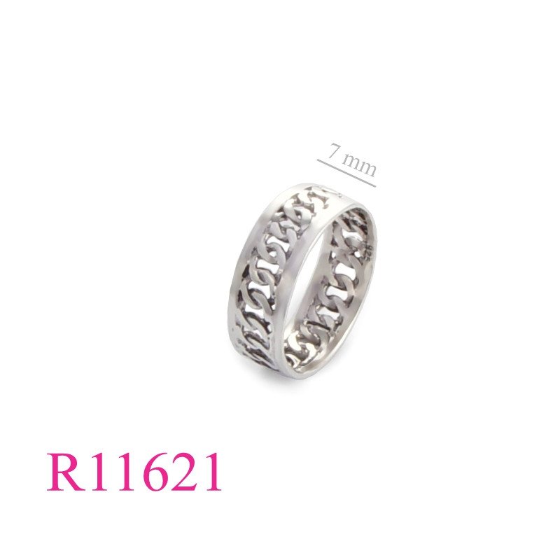 <p>Band Ring, chain.</p>