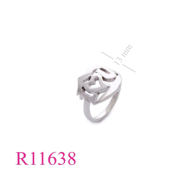 <p>Ring, "I LOVE U" lips</p>