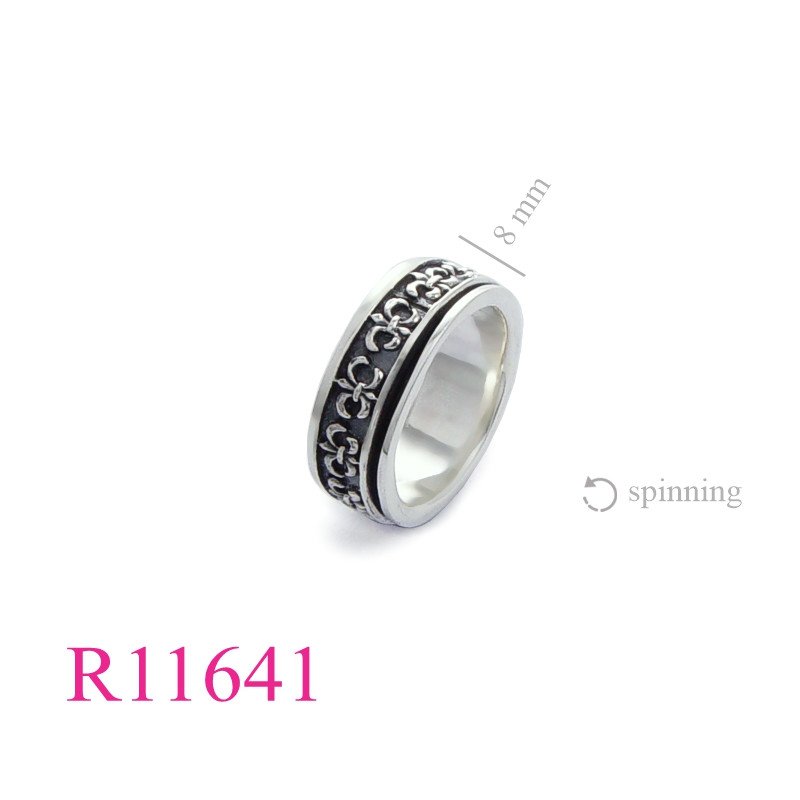 <p>Spinning Ring, Fleur de lis.</p>