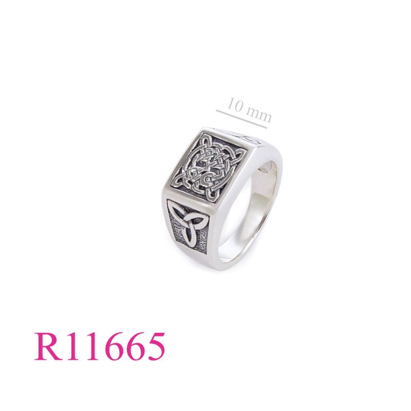<p>Ring, Celtic design on square top.</p>