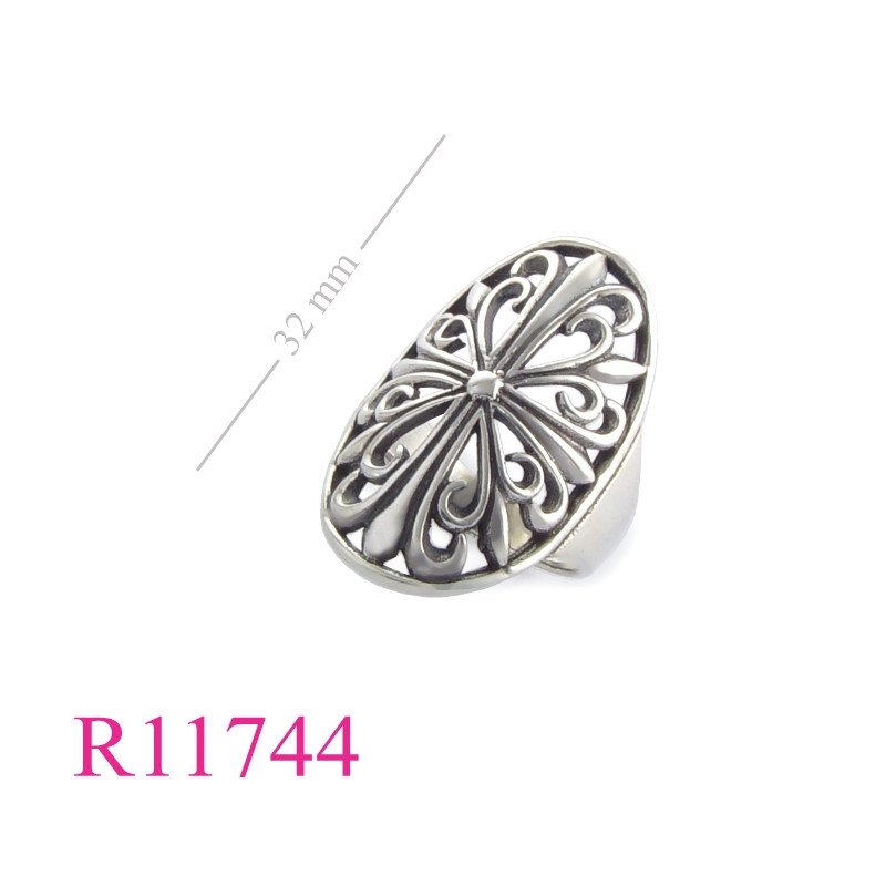 <p>Ring, oval cut out cross design.</p>