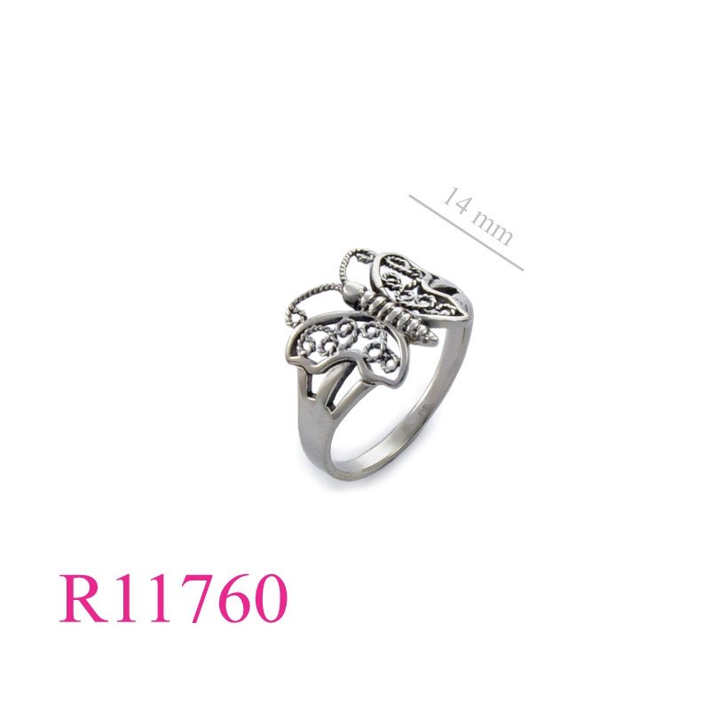 <p>Ring, stencil butterfly.</p>