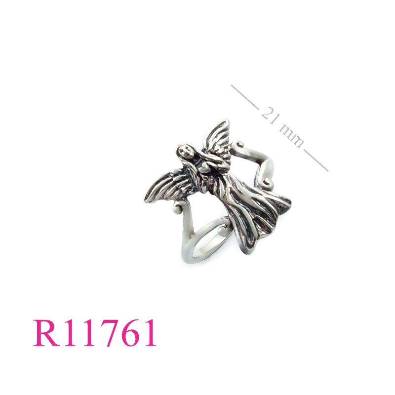 <p>Ring, fairry holding heart.</p>