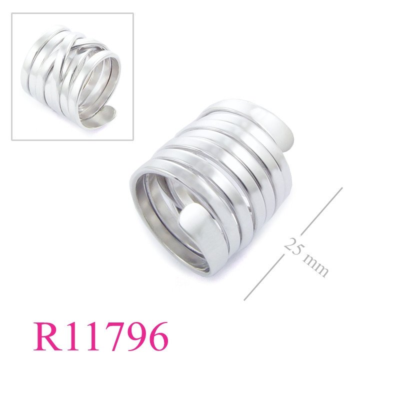 <p>Ring, flat wire wrap.</p>