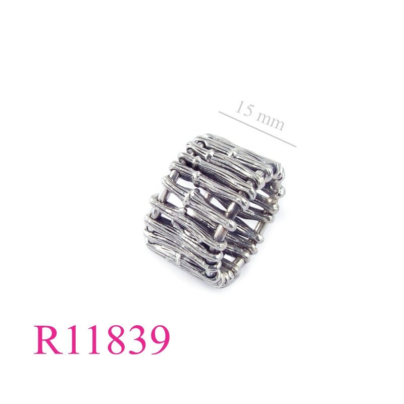 <p>Ring, wood sticks design.</p>