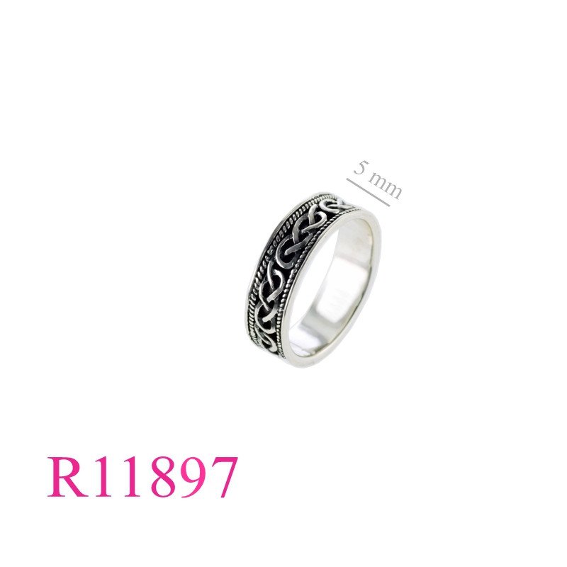 <p>Band Ring, Celtic.</p>