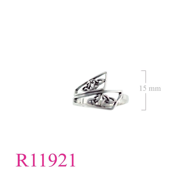 <p>Ring, double Trinities design.</p>