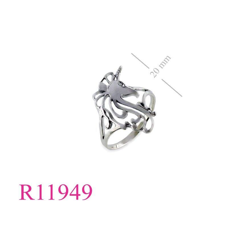 <p>Ring, unicorn head.</p>