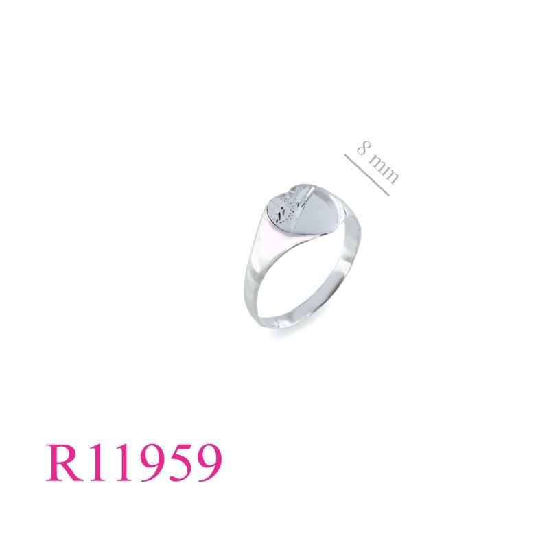 <p>Signet Ring, 9mm half engraved signet heart.</p>