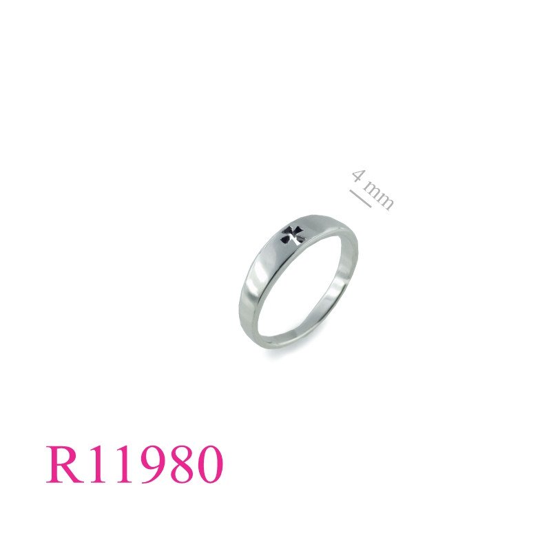 <p>Ring, cut out cross design.</p>