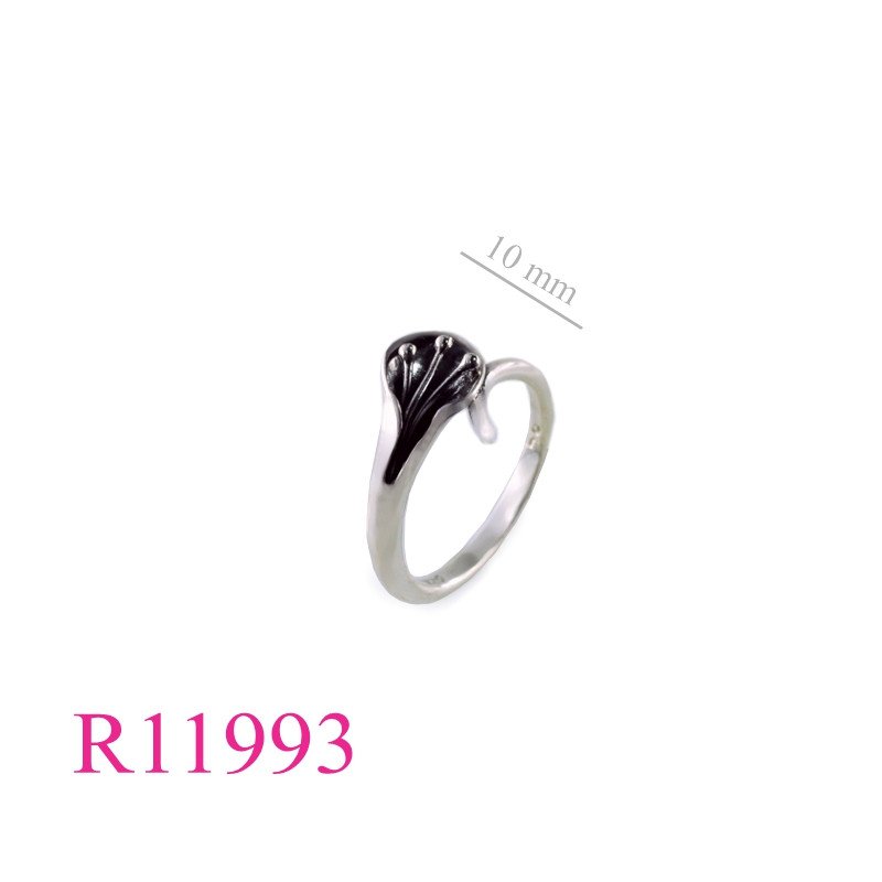 <p>Ring, Calla lily.</p>
