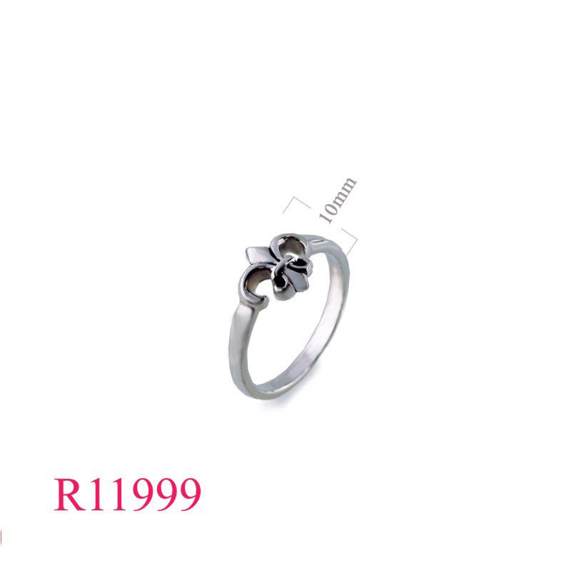 <p>Ring, 10mm Fleur de lis</p>