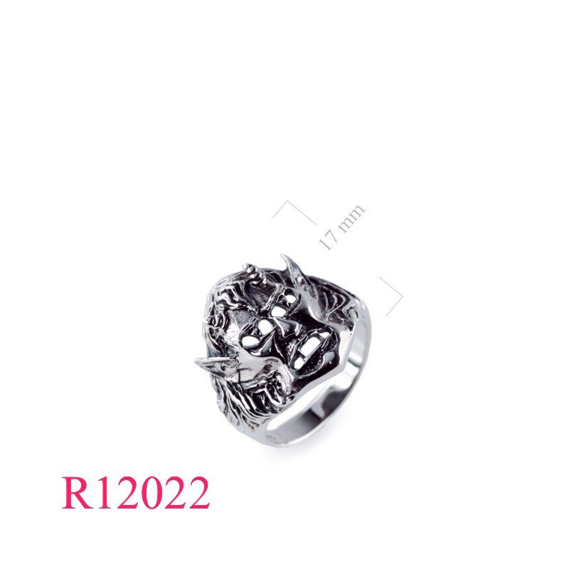 <p>Pendant, monster.</p>