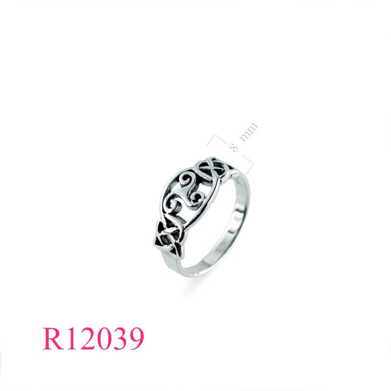 <p>Celtic Ring, Triskelion Ring, Triskelion Celtic.</p>