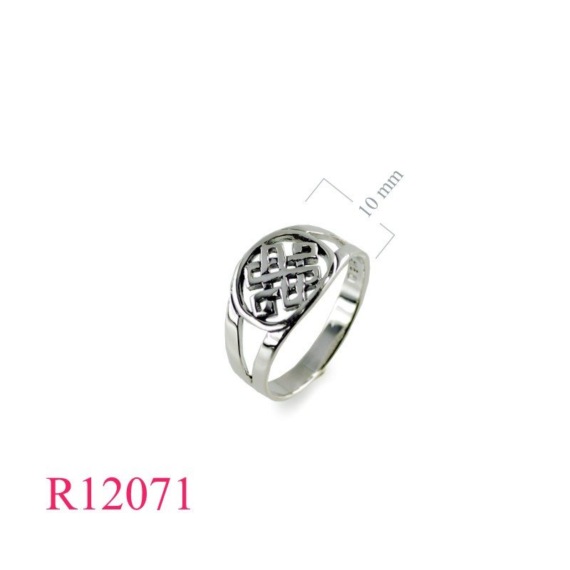 <p>Ring, Celtic in oval.</p>