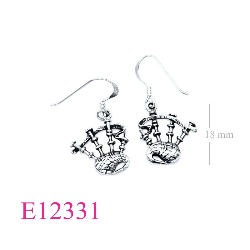 <p>Earrings, bagpips.</p>