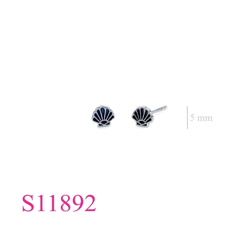 Earrings, 5mm clam.