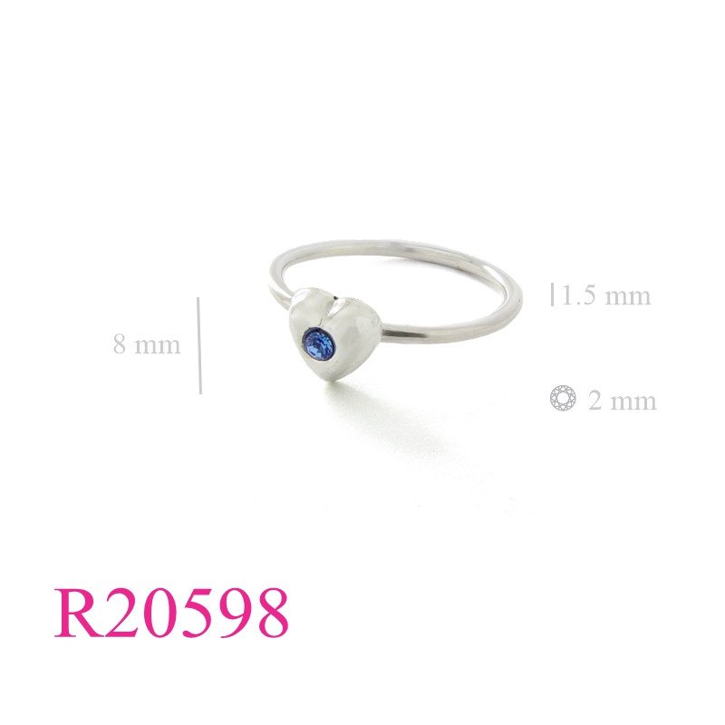 <p>Ring, heart with 2mm round stone.</p>