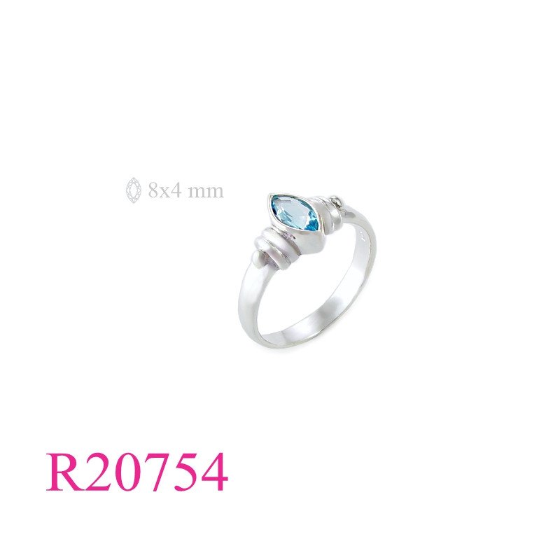 <p>Ring, 8x4mm marquise stone.</p>