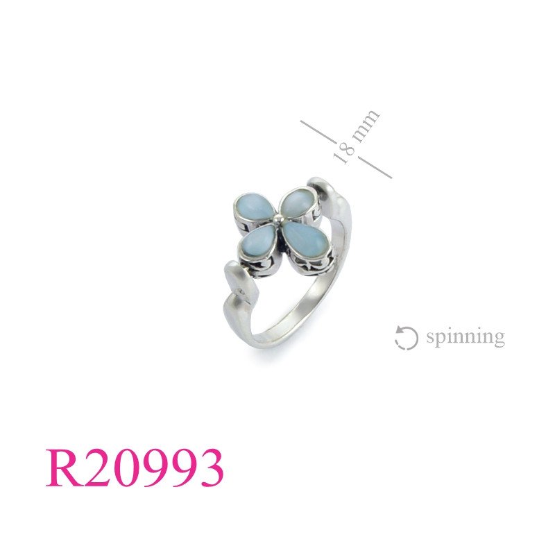 <p>Spinning Ring, flower shape.</p>