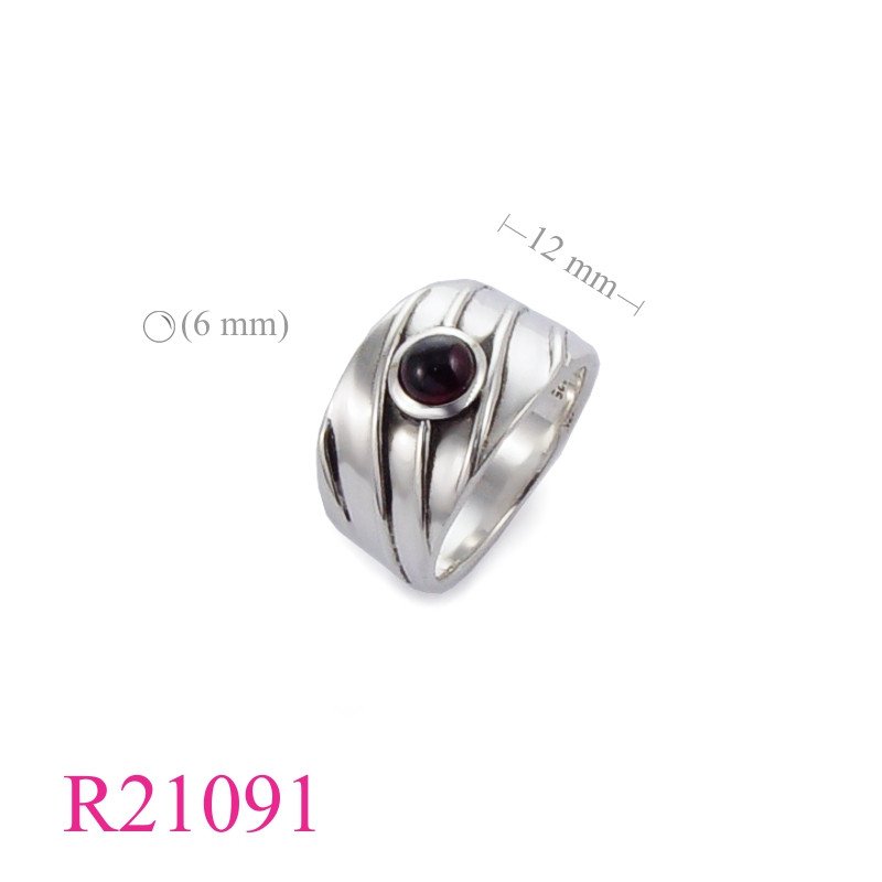 <p>Band Ring, wire with cabochon Swarovski perl (Big sizes).</p>