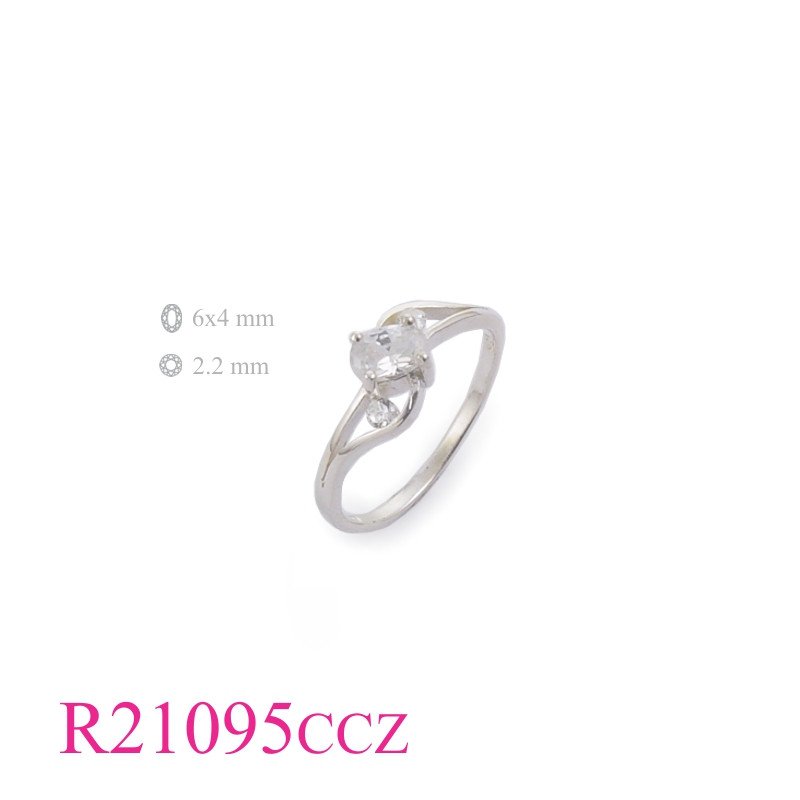 <p>Ring, 6x4mm oval Amethyst CZ and 2x 2.2mm round CCZs.</p>
