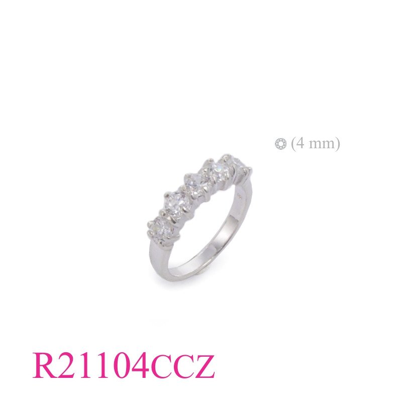 <p>Ring, 5 CCZ stones.</p>