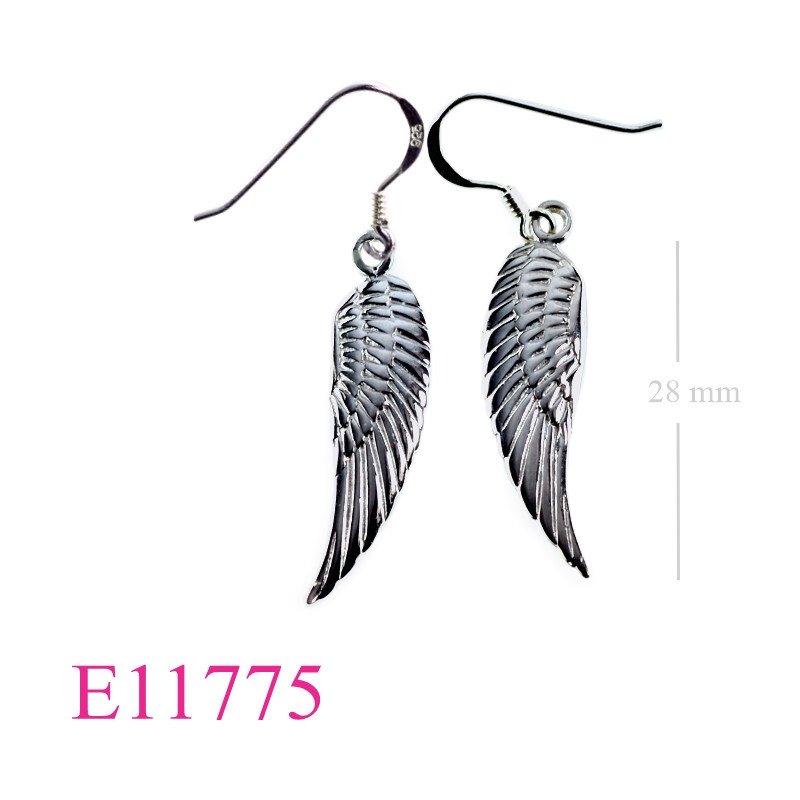 <p>Earrings, wing.</p>