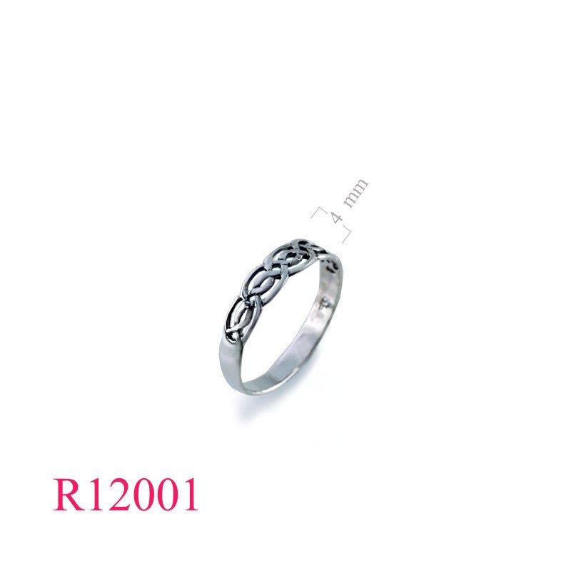 <p>Band Ring, open Celtic.</p>