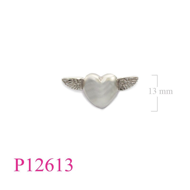 <p>Pendant, flying heart.</p>