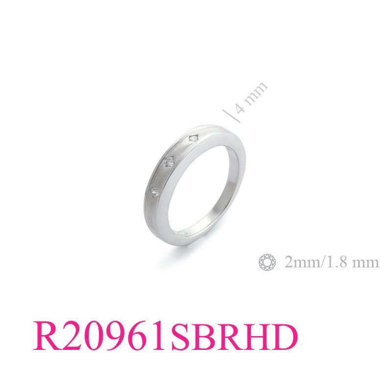 Stone Ring, 3 round stones with sandblast and Rhodium plated.