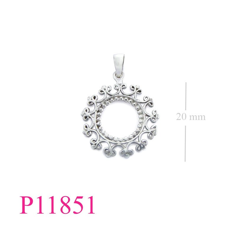 Pendant, round classic design.